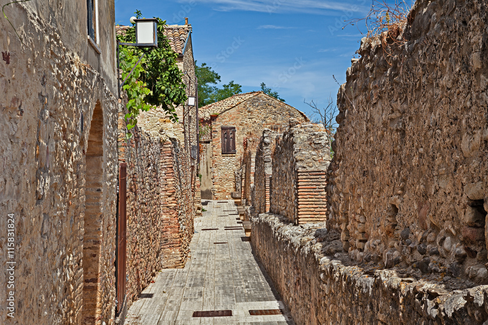 rocca san giovanni Rocca San Giovanni (Chieti)
